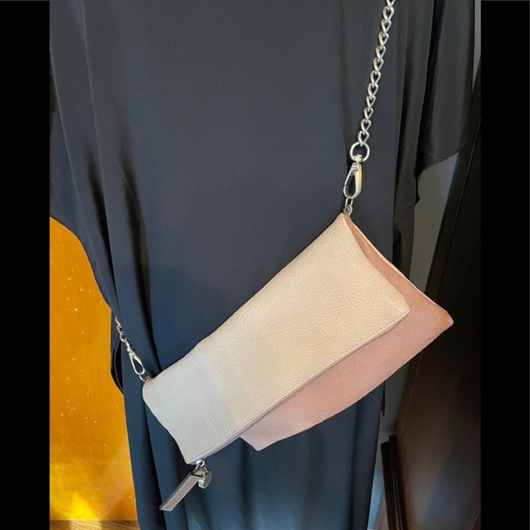 Live Love Loft Two Tone Envelope Crossbody Clutch🖤 - Picture 2 of 16